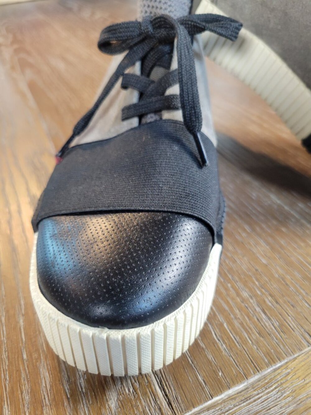 Marc Fisher LTD Gray Suede Knit Slip On Platform Sneakers Women's 8 - Picture 5 of 13